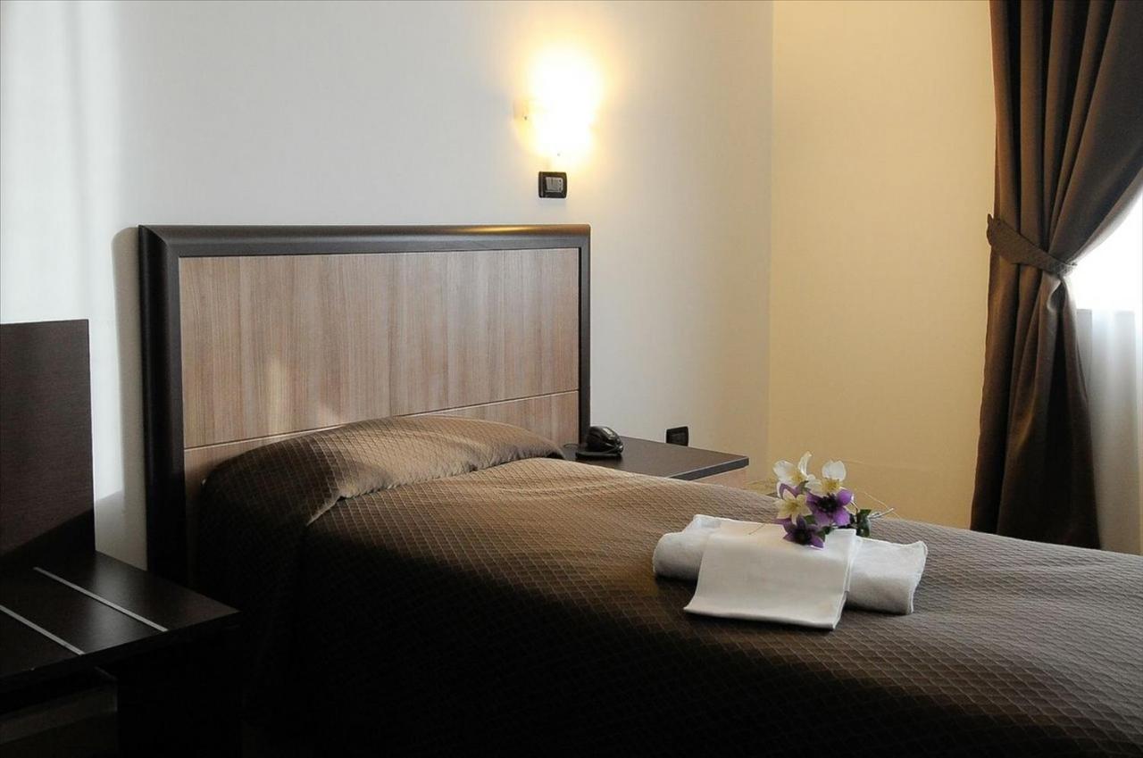 Hotel Chopin Genova Kültér fotó