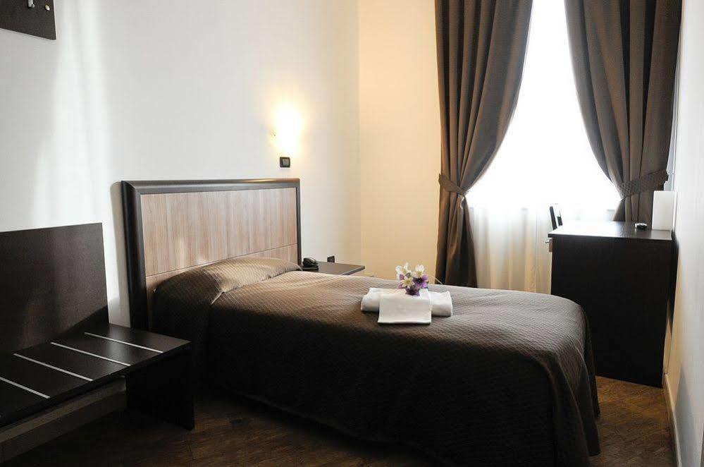 Hotel Chopin Genova Kültér fotó