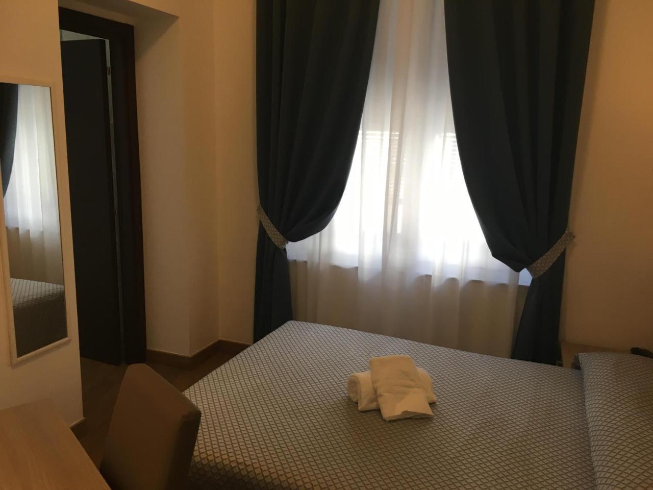 Hotel Chopin Genova Kültér fotó